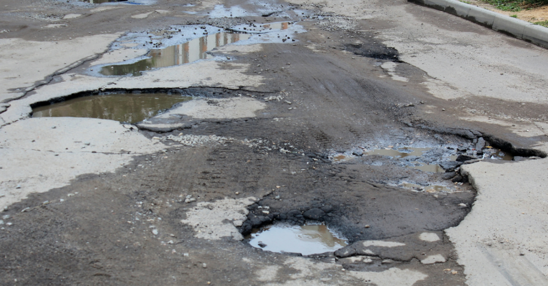 Pothole prangs rise as motorists enter most dangerous month